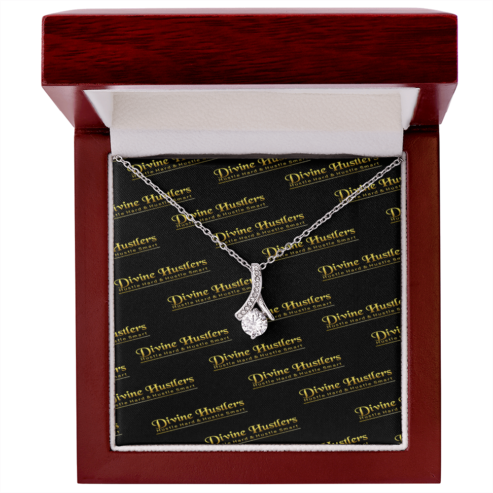 DH Alluring Beauty Necklace (Yellow & White Gold Variants)